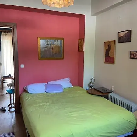 Holiday home ένα πλήρως εξοπλισμένο εξοχικό *